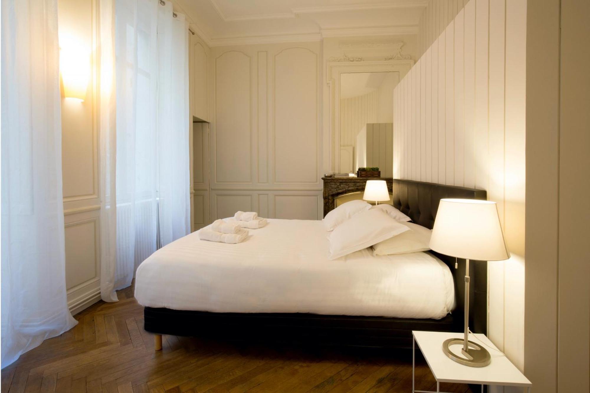 Appartement Sur Les Quais De Bordeaux Exterior photo